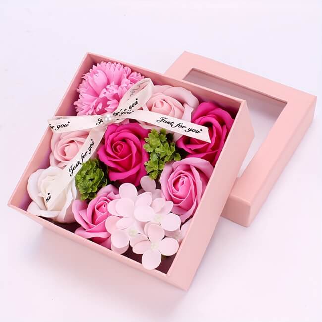 Image 1 Coffret 9 roses de savon – Boîte cadeau élégante – Cadeau personnalisé pour toutes occasions