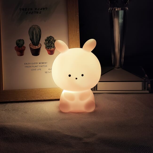 Image 1 Petit Ourson Veilleuse Mignon – Lumière douce pour des nuits apaisées