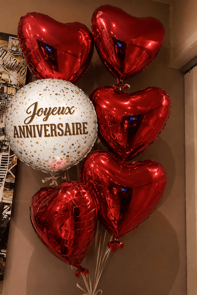 Image 1 Bouquet de Ballons Hélium « Joyeux Anniversaire » – Cœurs Rouges