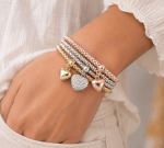 Bracelet Multi-Rangs Cœurs Élégance