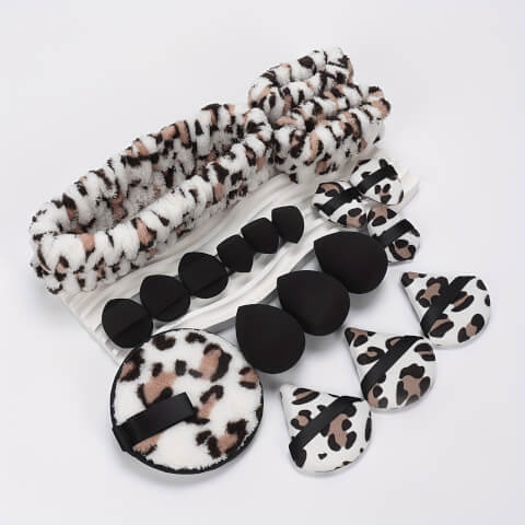 Image Le coffret beauté à offrir éponges maquillage et bandeaux style léopard