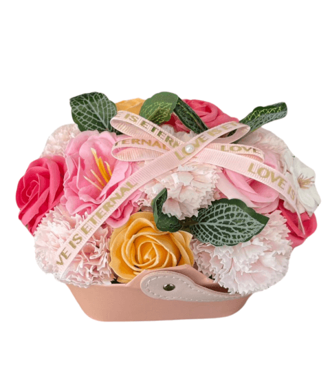 Image Panier de fleurs artificielles avec message "L’AMOUR EST ÉTERNEL"