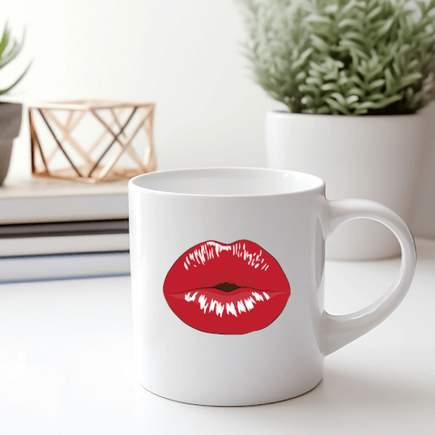 Image Mug "Je Prendrai Bien un Bisou Avant Mon Café" – Le Cadeau Idéal pour les Amoureux du Café