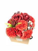 Vignette 3 Bouquet de Roses Rouges en Savon