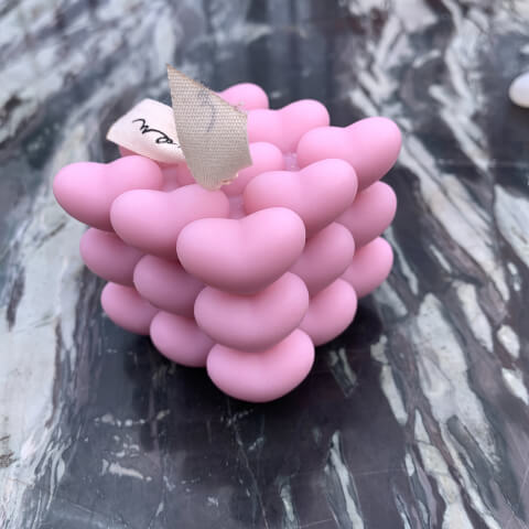 Image Bougie Rose Parfumée en Forme de Cœur (6 cm)