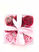 Vignette 3 Bouquet de 3 Ballons coeurs roses à Personnaliser+coffret de 9 roses roses de savon
