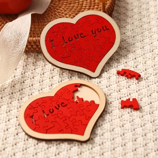Image 2 Puzzle Romantique en Forme de Cœur en Bois avec Liège