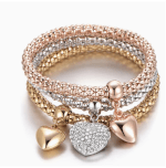 Vignette 3 Bracelet Multi-Rangs Cœurs Élégance